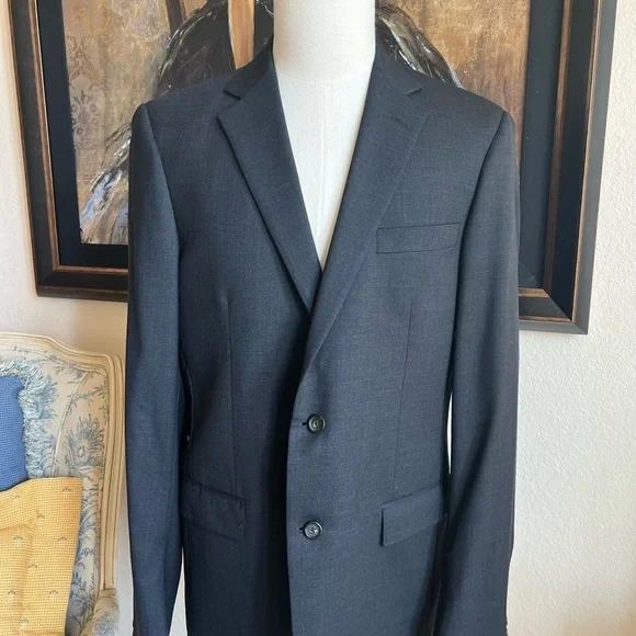 Like New Hart Schaffner Marx Gray Wool and Silk Blazer Size 44L
